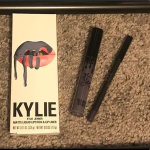 New in box Kylie cosmetics lipstick kit shady